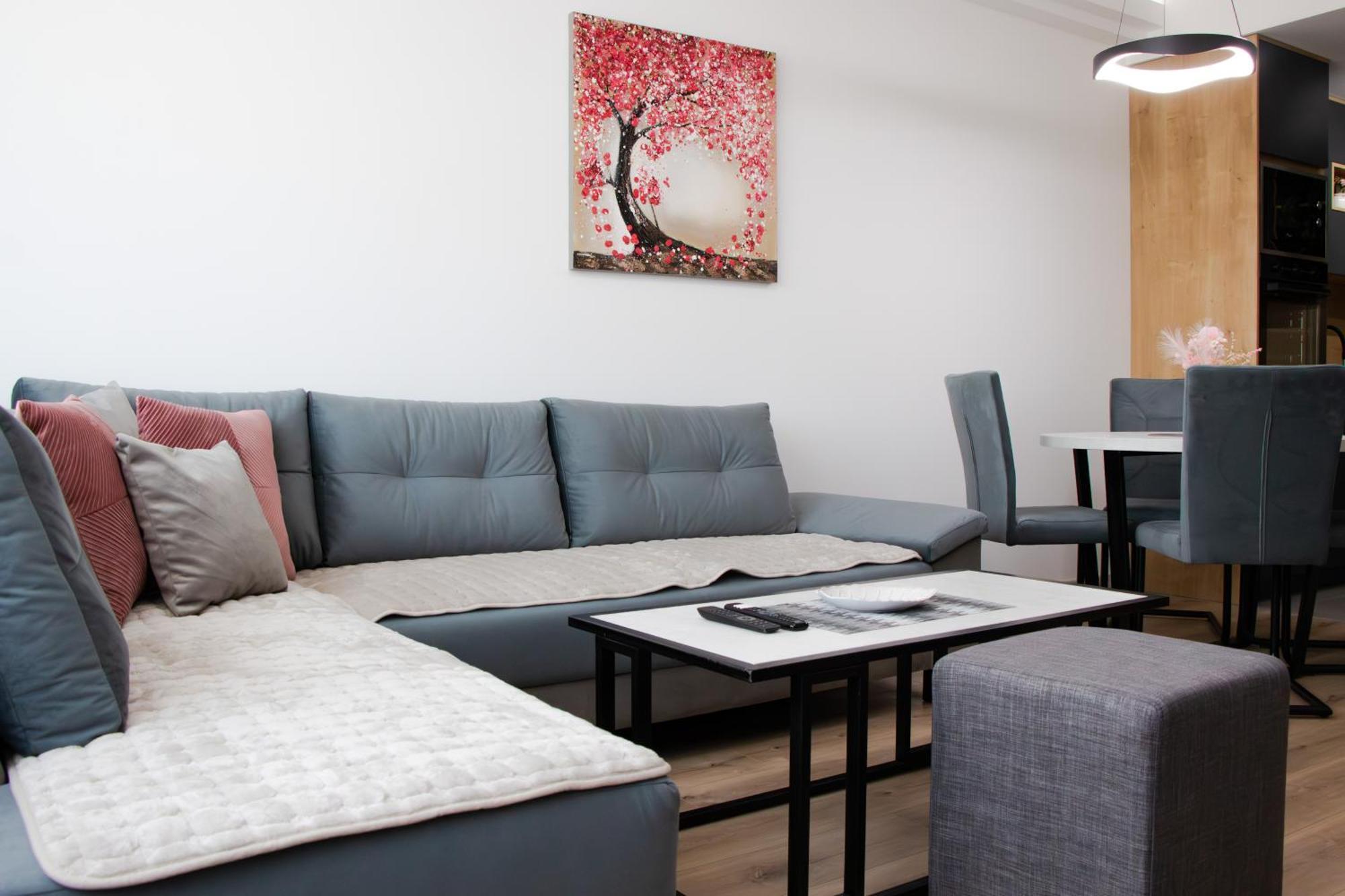 Luxury Condos On 18Th, 3Rd, 5Th Floor With Pool, Fitness, Parking Included Skopje Bagian luar foto