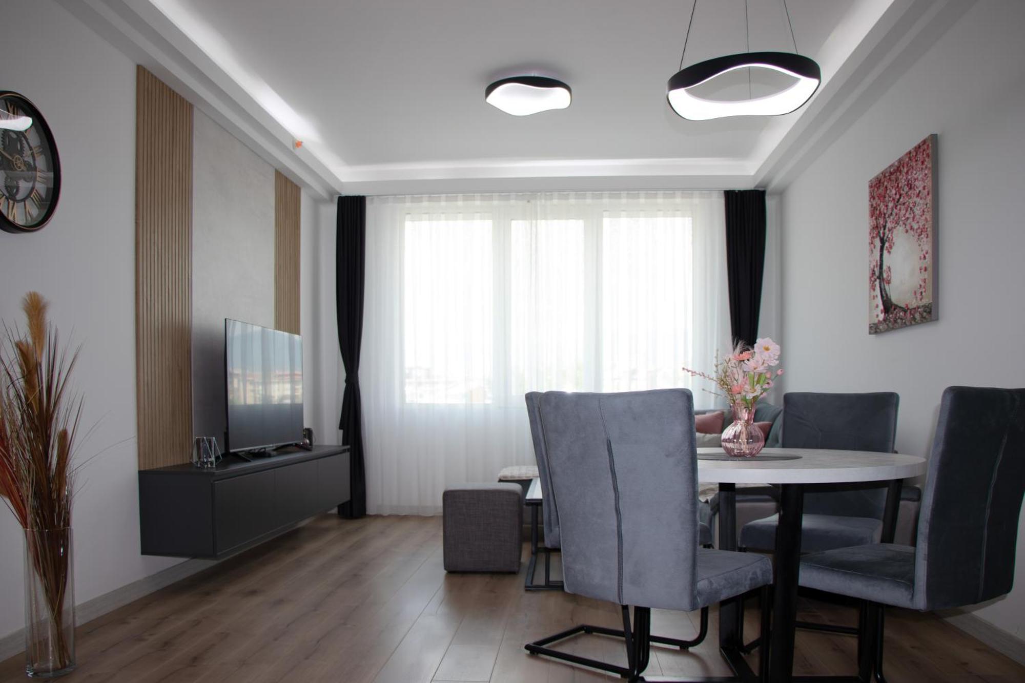 Luxury Condos On 18Th, 3Rd, 5Th Floor With Pool, Fitness, Parking Included Skopje Bagian luar foto